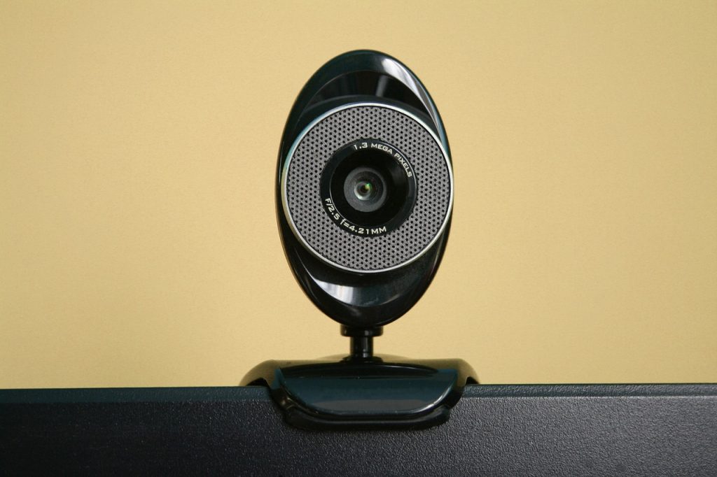 How to use external webcam for Chromebook.